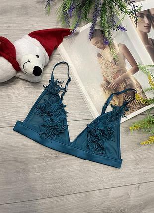 Красивий бюстгальтер