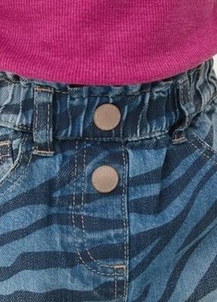 Детские джинсы на резинке для девочки свободного кроя4 фото