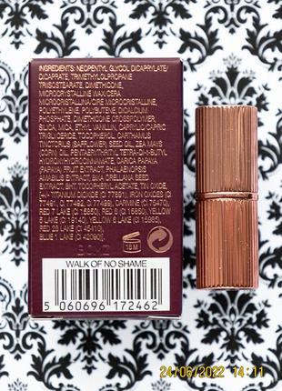 Матова помада charlotte tilbury matte revolution walk of no shame 1.1 г3 фото
