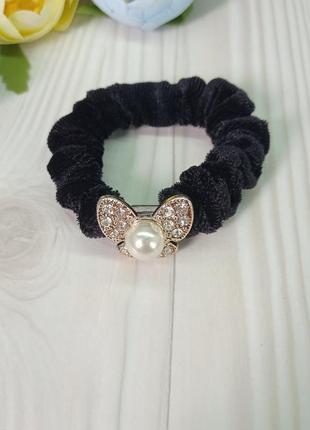 Гумка для волосся велюрова метелик зі стразами korona