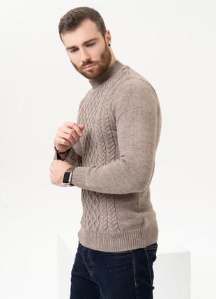 Коричневый шерстяной свитер с объемными узорами