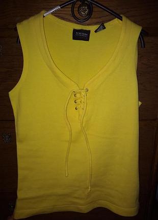 Майка на шнурівці