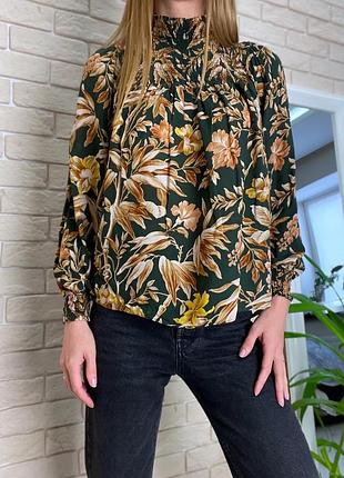 Коричневая блузка в листья с жаткой h&amp;m