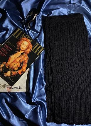 Шикарная юбка с вырезом на ножке