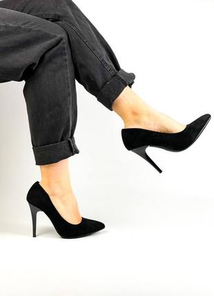 Туфлі на підборах