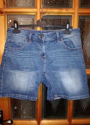Шорти джінсові.стрейчеві.