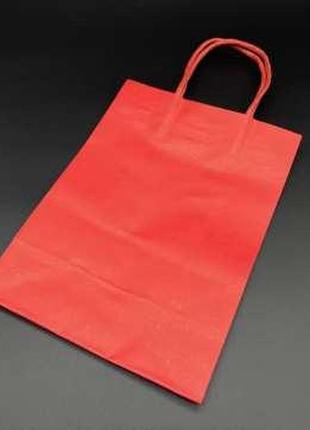 Крафтові подарункові пакети з крученими ручками колір червоний. 15х8х21см / крафтові подарункові пакети з крученими ручками колір