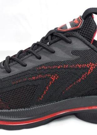 Размеры 41, 42, 43, 44, 45, 46  демисезонные кроссовки в стиле adidas marathon, текстиль, черные с красным10 фото