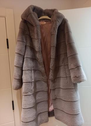 Шуба тёплая