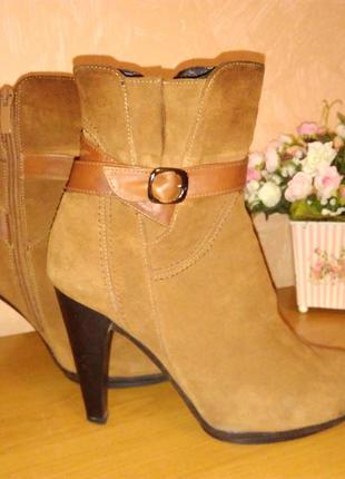 Замшеві півчобітки 40 р.