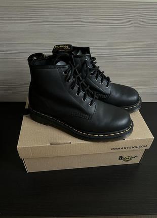Боти, бєрци dr martens