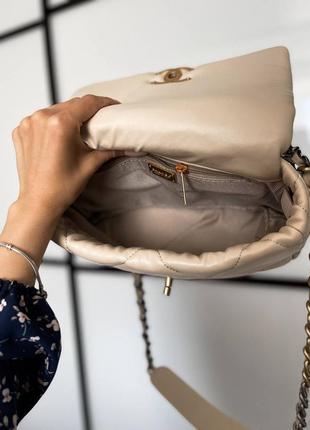 Жіноча средня бежева сумка з ланцюжком через плече 🆕 стильна сумка5 фото