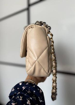 Жіноча средня бежева сумка з ланцюжком через плече 🆕 стильна сумка6 фото