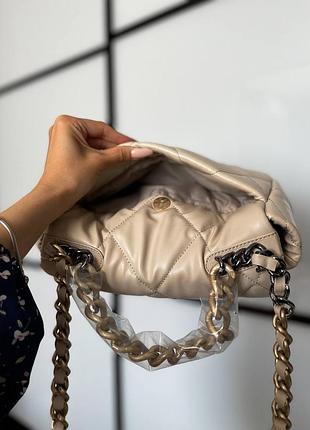 Жіноча средня бежева сумка з ланцюжком через плече 🆕 стильна сумка3 фото
