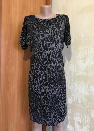 Роскошное шерстяное платье в принт,100%шерсть!