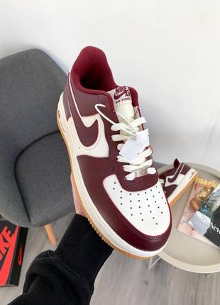 Чоловічі шкіряні кросівки nike air force college pack might maroon8 фото