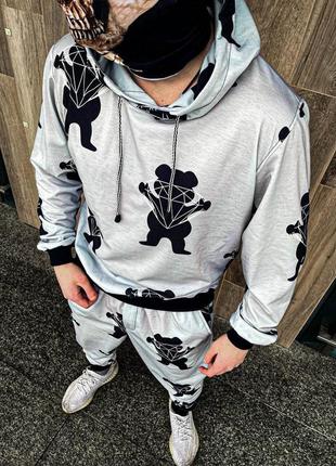 Спортивний костюм