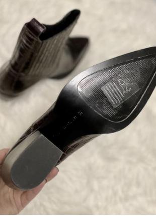 Кожаные ботильоны zara на массивной подошве3 фото
