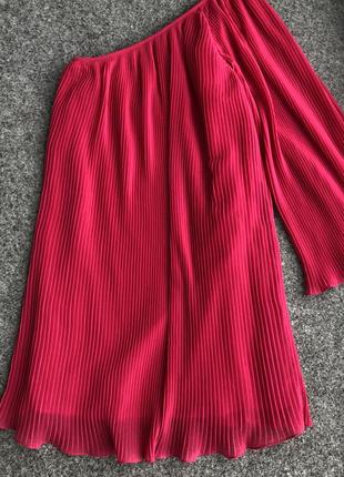 Платье асимметричное