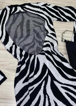 Сукня зебра з відкритою спиною2 фото
