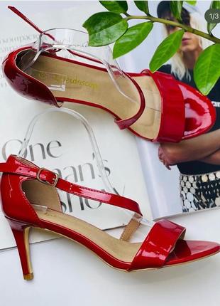 Kaleidoscope. класні фірмові босоніжки