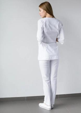 Медичний жіночий костюм білий5 фото