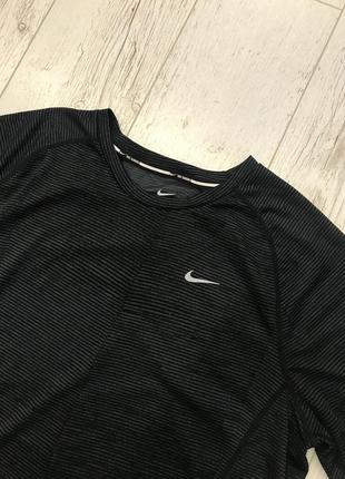 Футболка nike dri fit miller2 фото