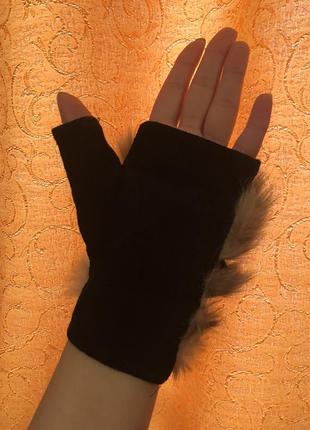 Замшевые перчатки с натуральным мехом3 фото