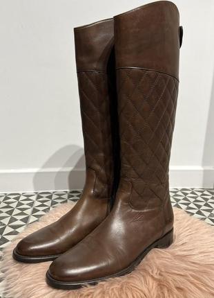 Жіночі чоботи eclat, нові. gucci. Tessuto. dolce gabbana
розмір 39, дов