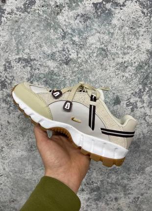 Кроссовки nike air humara lx jacquemus light bone gold wmns4 фото