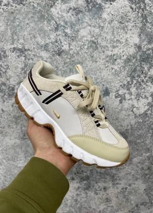 Женские кожаные кроссовки nike air humara lx jacquemus  light bone gold wmns #найк