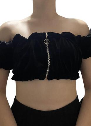 Nasty gal фирменный брендовый женский велюровый бархатный черный летний кроп трп топик с открытыми плечами на замке молнии красивый качественный