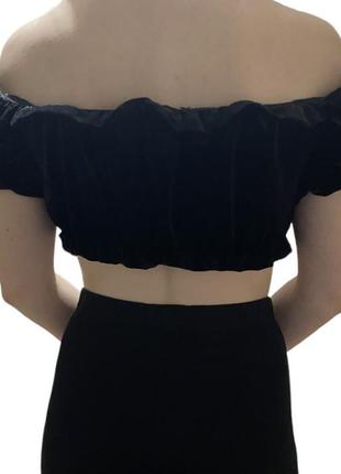 Nasty gal фирменный брендовый женский велюровый бархатный черный летний кроп трп топик с открытыми плечами на замке молнии красивый качественный2 фото