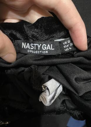 Nasty gal фірмовий брендовий жіночий велюровий бархатний чорний оксамитовий літній кроп трп топік з відкритими плечима на замку змійці гарний якісний3 фото