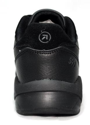 Демисезонные кроссовки restime из натуральной кожи, черные  размеры 36, 37, 38, 40, 41, 42, 43, 44, 455 фото