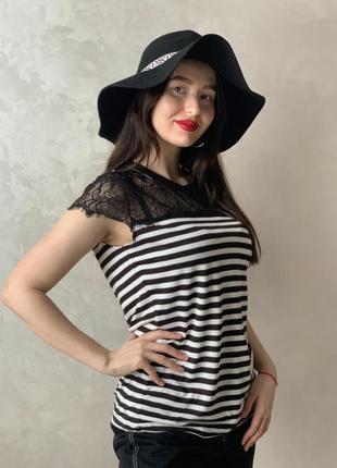 Витончена футболка h&m