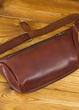 Кожаная сумка модель №56 мини, натуральная кожа итальянский краст, цвет коричневий, оттенок вишня