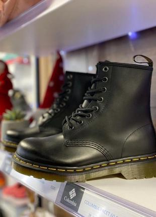 Женские оригинальные сапожки dr. martens