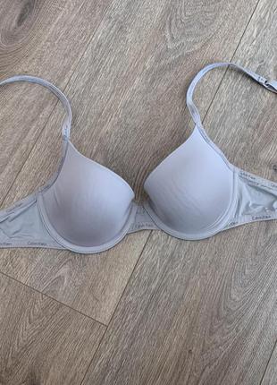 Бюстгальтер calvin klein, р.75в