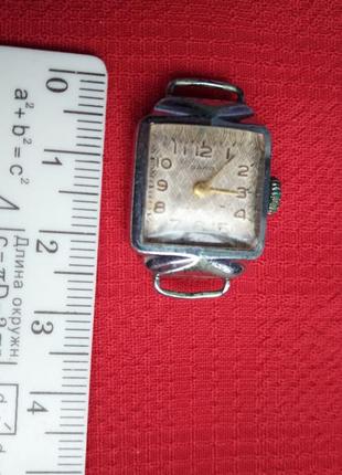 Часы наручные "заря" механические винтаж