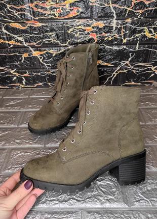 Осінні черевики primark widefit