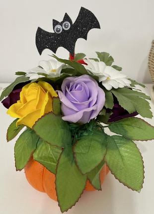 Букет із мильних троянд 9 шт. у гарбузі (можна замовити на сайті)
