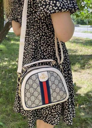 Женская мини сумка в стиле луи витон с пчелой эко кожа | качественная маленькая сумка клатч с пчелкой9 фото