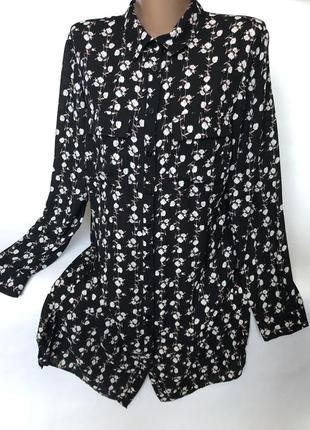 Красивая рубашка в цветах