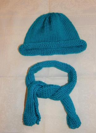 Вязаный комплект шапочка и шарф