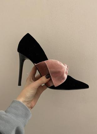 Туфлі велюрові stradivarius