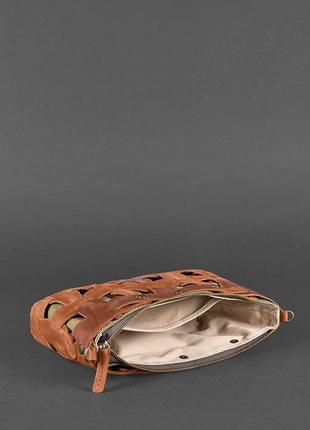 Женская кожаная плетеная сумка клатч через плечо кросс-боди из натуральной кожи размер s светло-коричневая3 фото