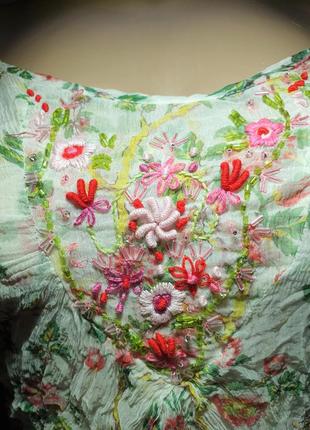 Топ блуза с вышивкой в цветочный принт майка8 фото