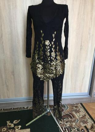 Костюр гипюр черно-золотой   турция