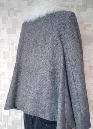 Стильное укороченное шерстяное пальто с мехом ламы debenhams.4 фото